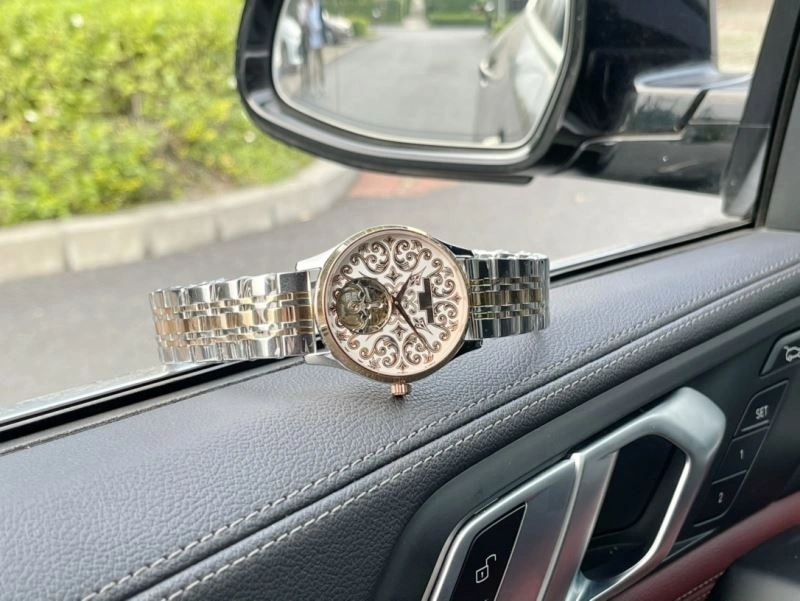 Supportive PATEK PHILIPPE Watches 195839
