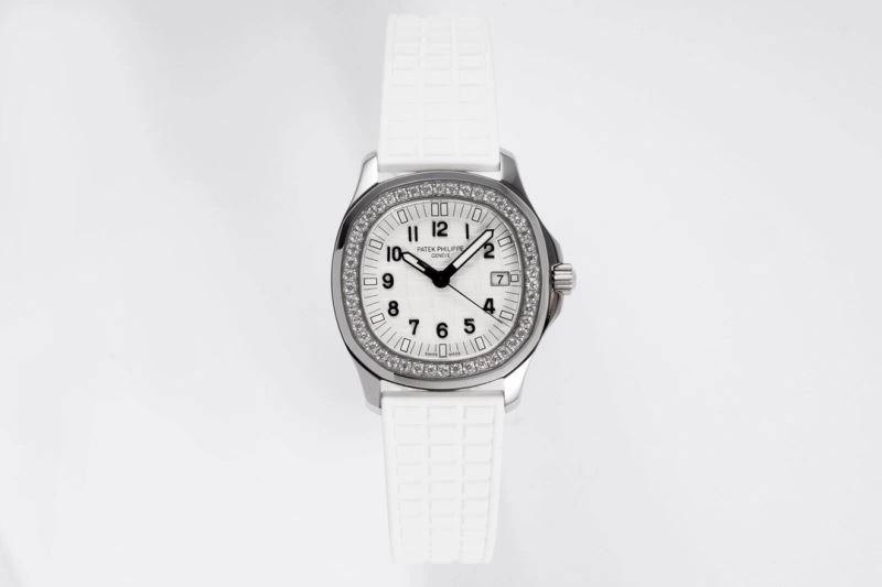 Vibrant PATEK PHILIPPE Watches 195833