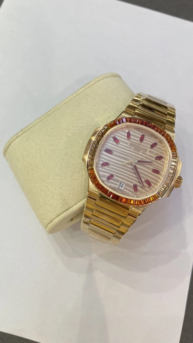PATEK PHILIPPE Watches UrbanChic 195790