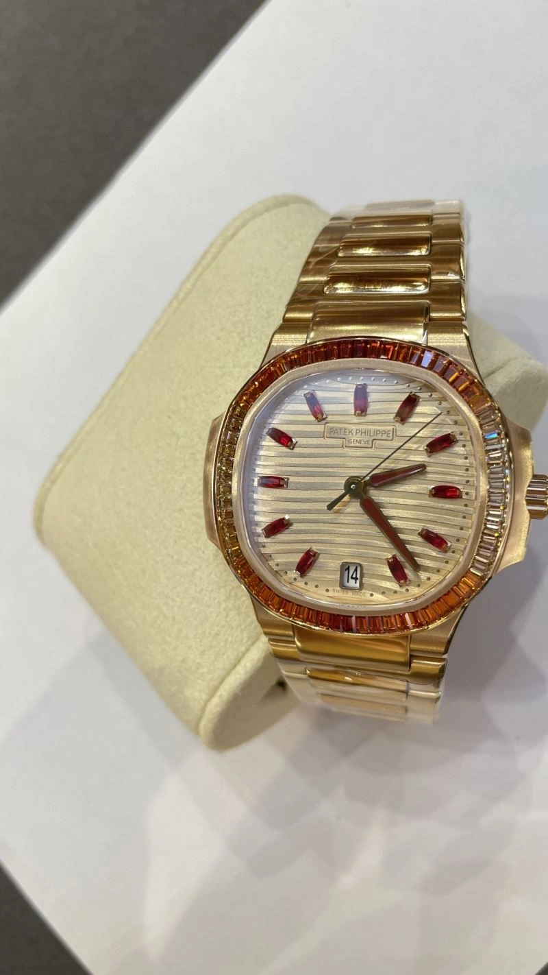 PATEK PHILIPPE Watches UrbanChic 195790