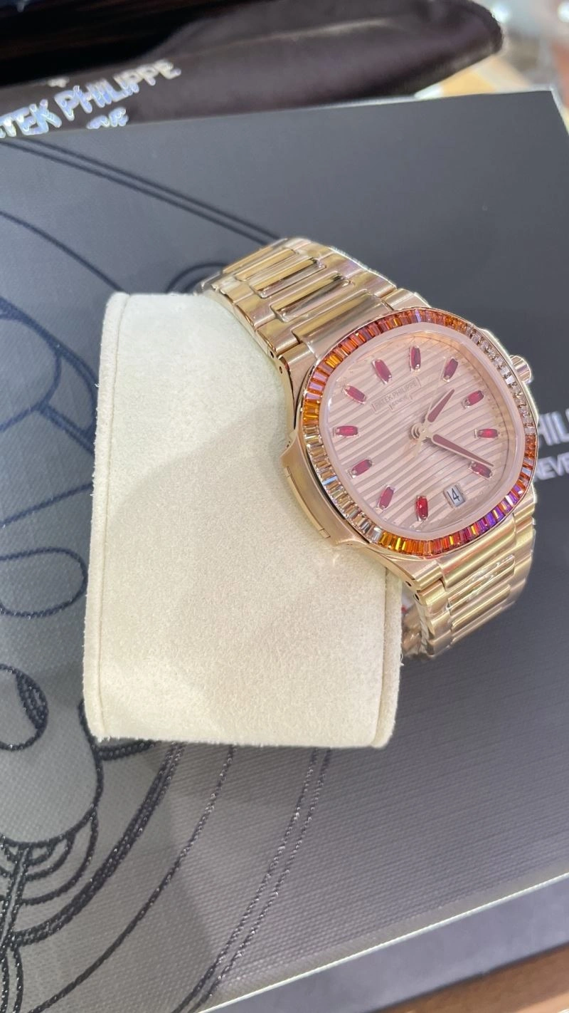 PATEK PHILIPPE Watches UrbanChic 195790
