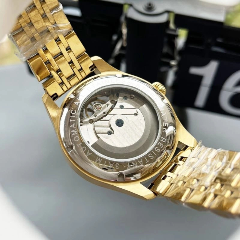 Snug PATEK PHILIPPE Watches 195751