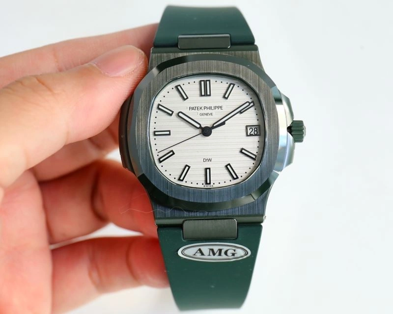 UrbanChic PATEK PHILIPPE Watches 195600