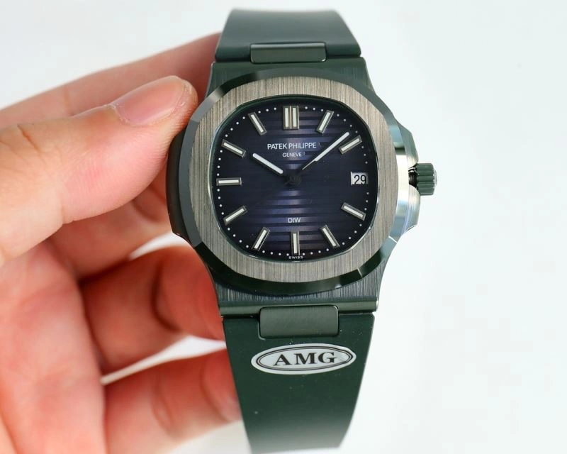 UrbanChic PATEK PHILIPPE Watches 195600