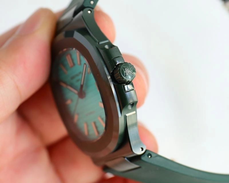 UrbanChic PATEK PHILIPPE Watches 195600