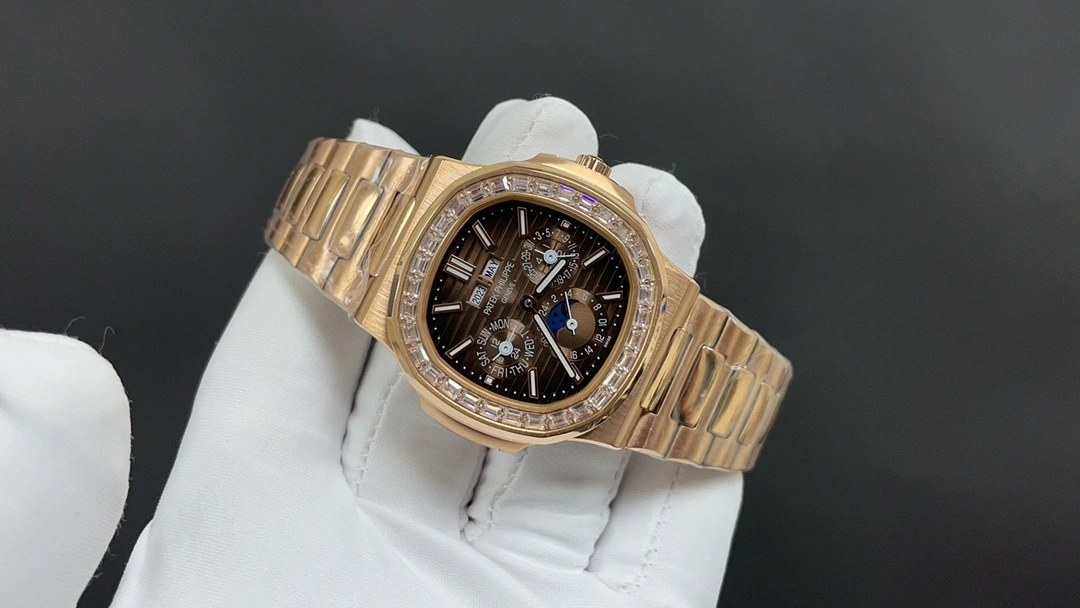Modern PATEK PHILIPPE Watches 195572