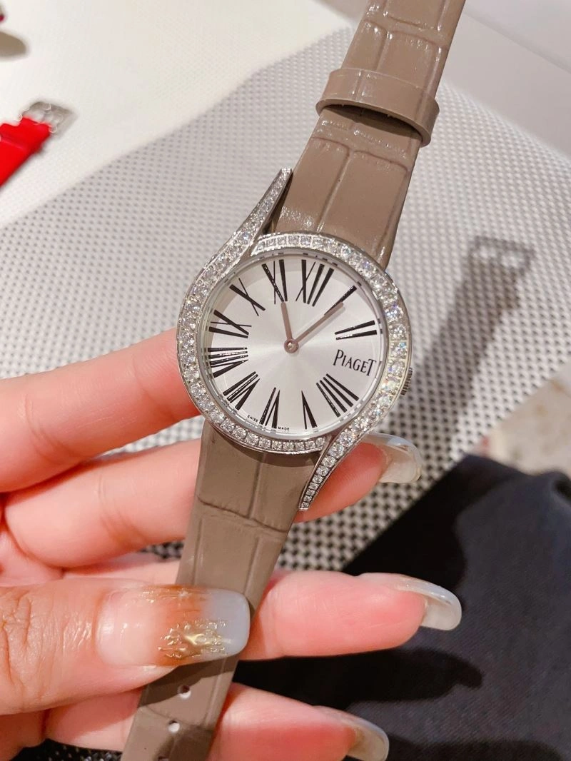 Youthful PIAGET Watches 198575