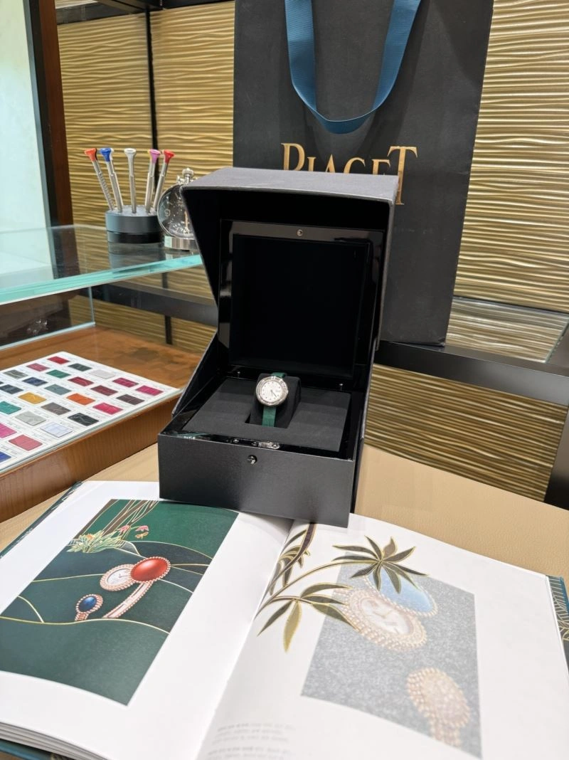 Practical PIAGET Watches 198540