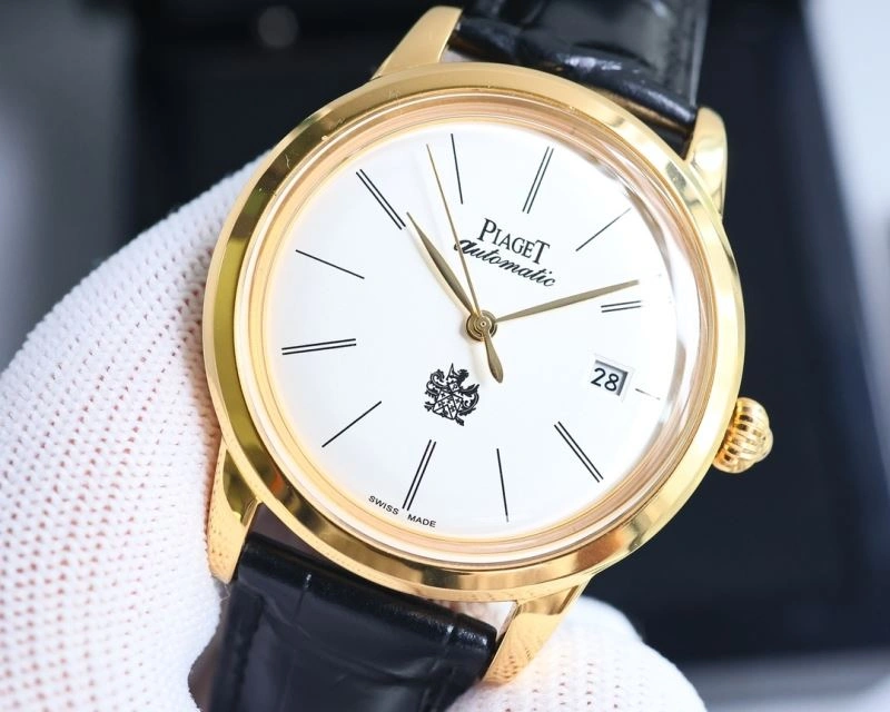 Cozy PIAGET Watches 198420