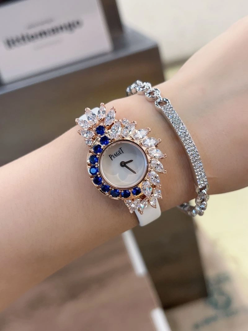 Sporty PIAGET Watches 198428