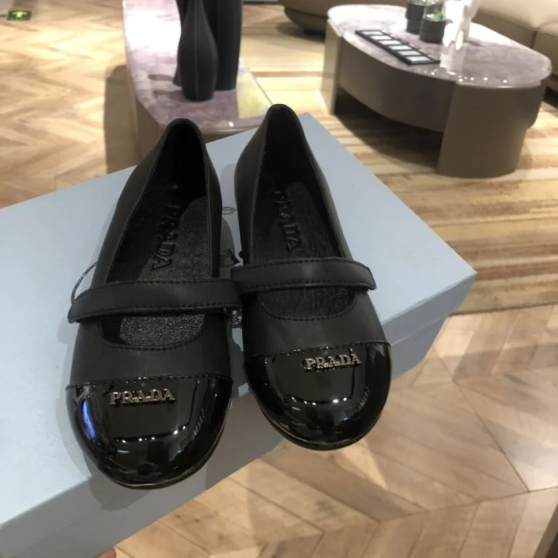 HighQuality PRADA SHOES 30143