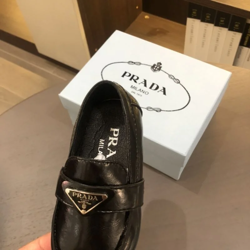 Seasonal PRADA SHOES 30004