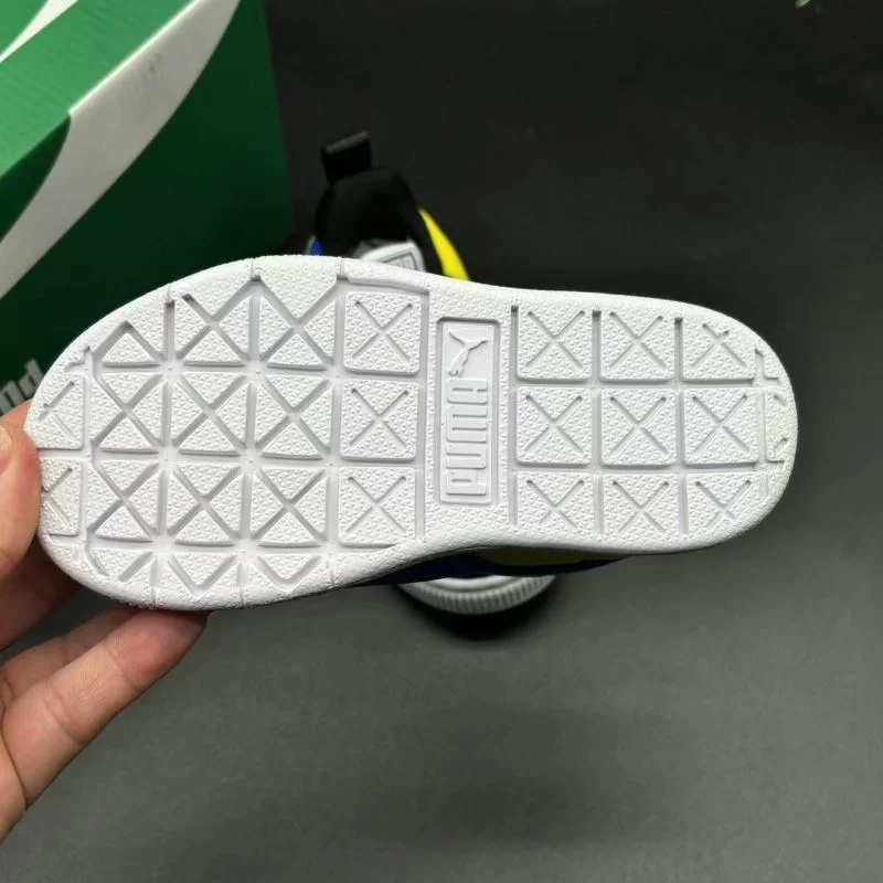 Versatile PUMA SHOES 29148