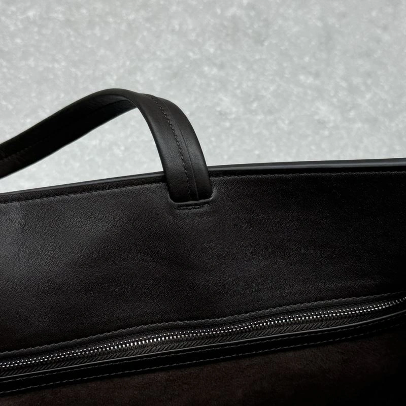Stylish Phoebo Philo Shopping Bgas 64235