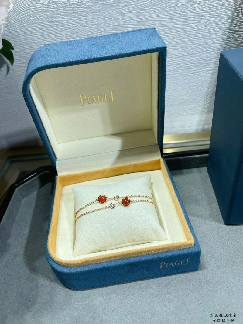 NewStyle Piaget Bracelets 210484
