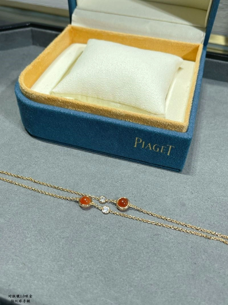 NewStyle Piaget Bracelets 210484