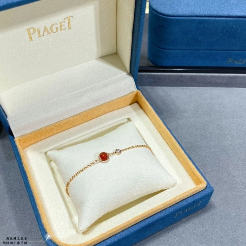 EyeCatching Piaget Bracelets 210492