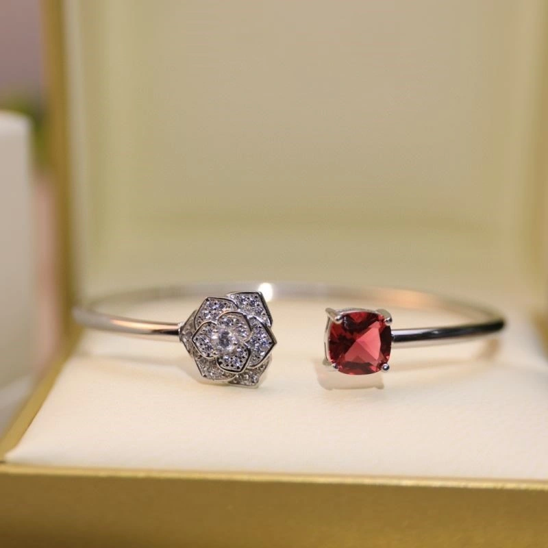 Piaget Bracelets ComfortFit 210496