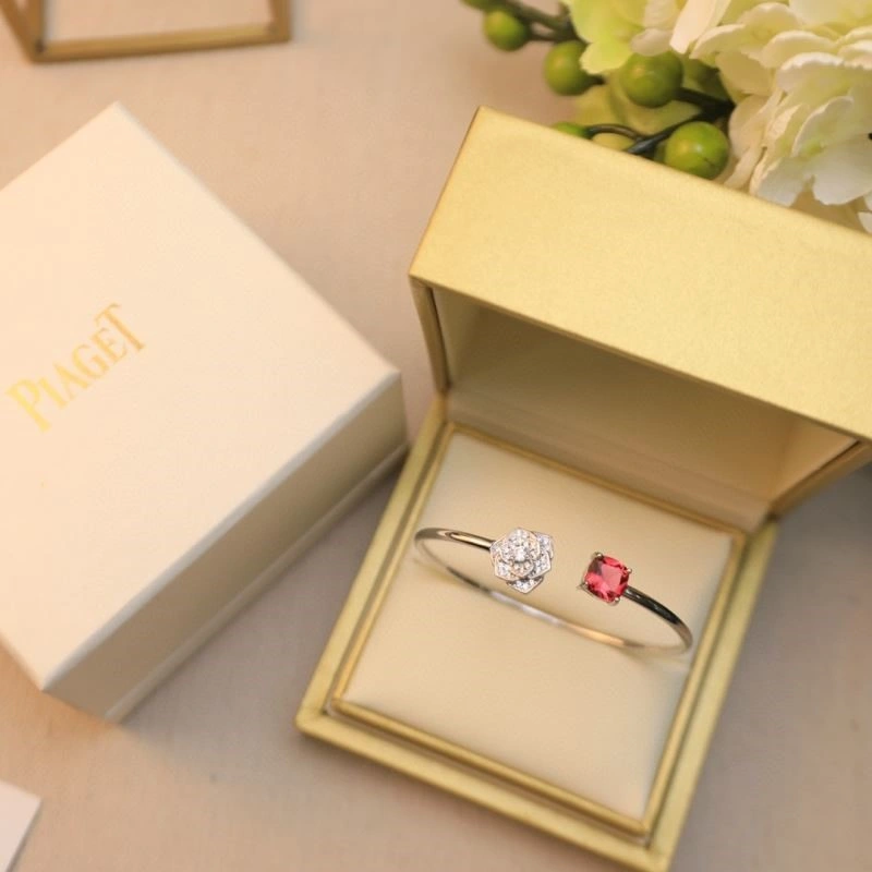 Piaget Bracelets ComfortFit 210496