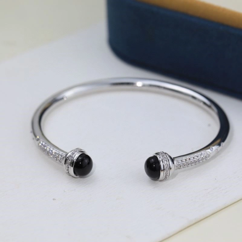 Piaget Bracelets WellDesigned 210479