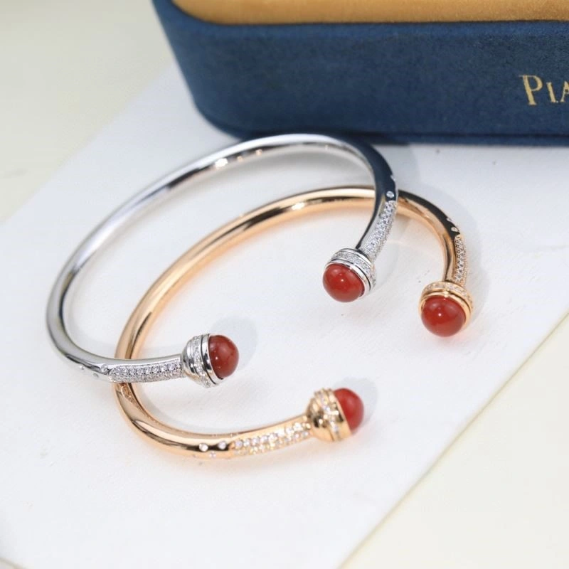 Piaget Bracelets Practical 210487