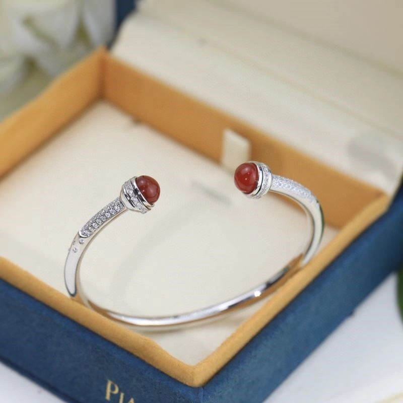 Piaget Bracelets Practical 210487