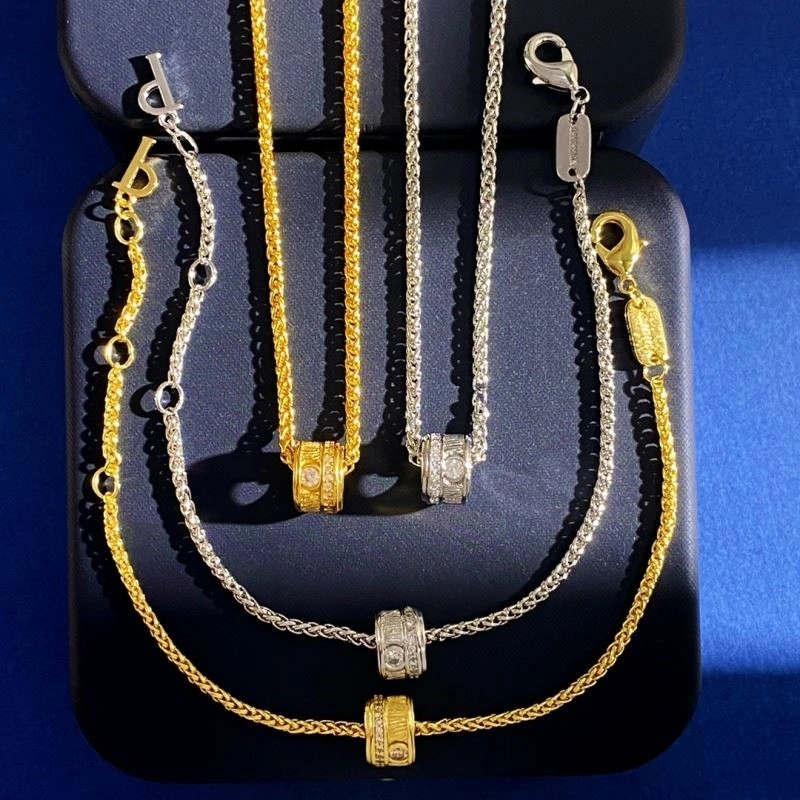 Flexible Piaget Bracelets 209704
