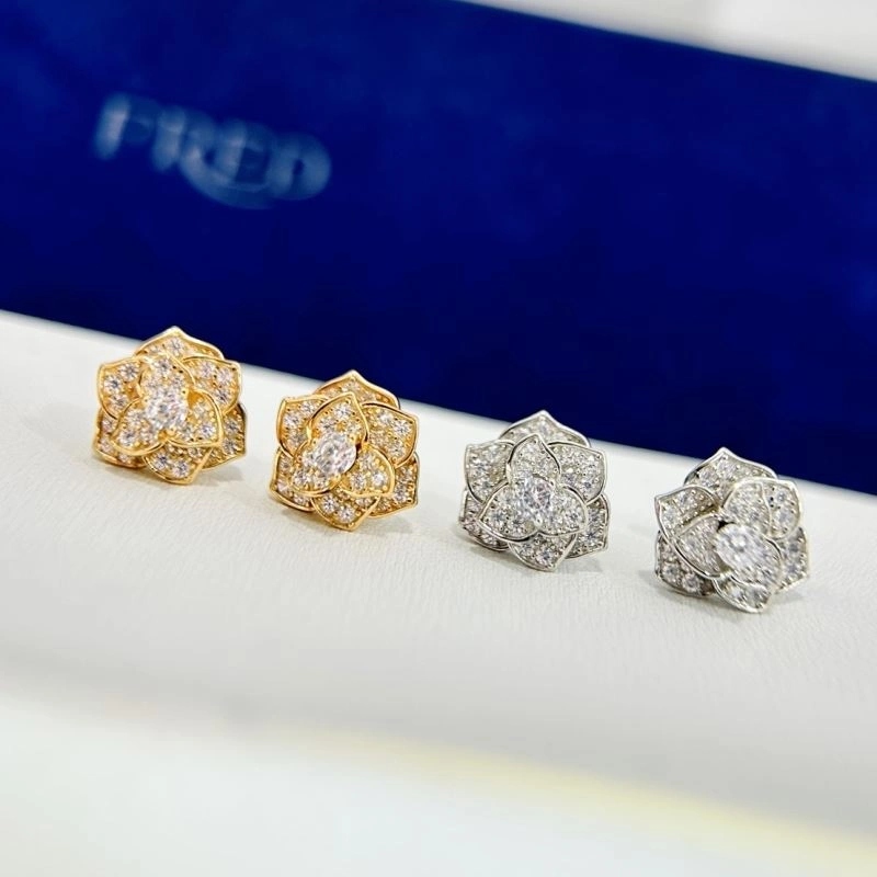 Piaget Earrings Stretchable 213842