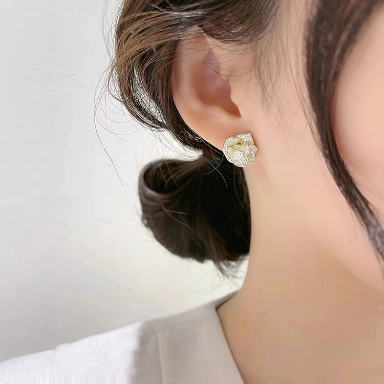 Piaget Earrings Stretchable 213842