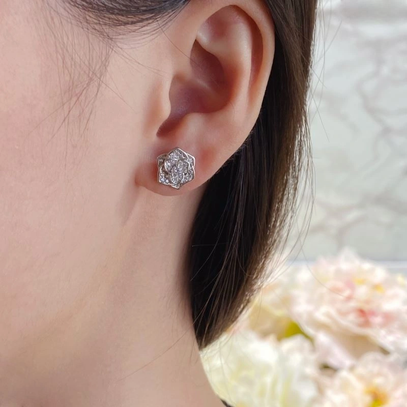 Piaget Earrings Vibrant 211790