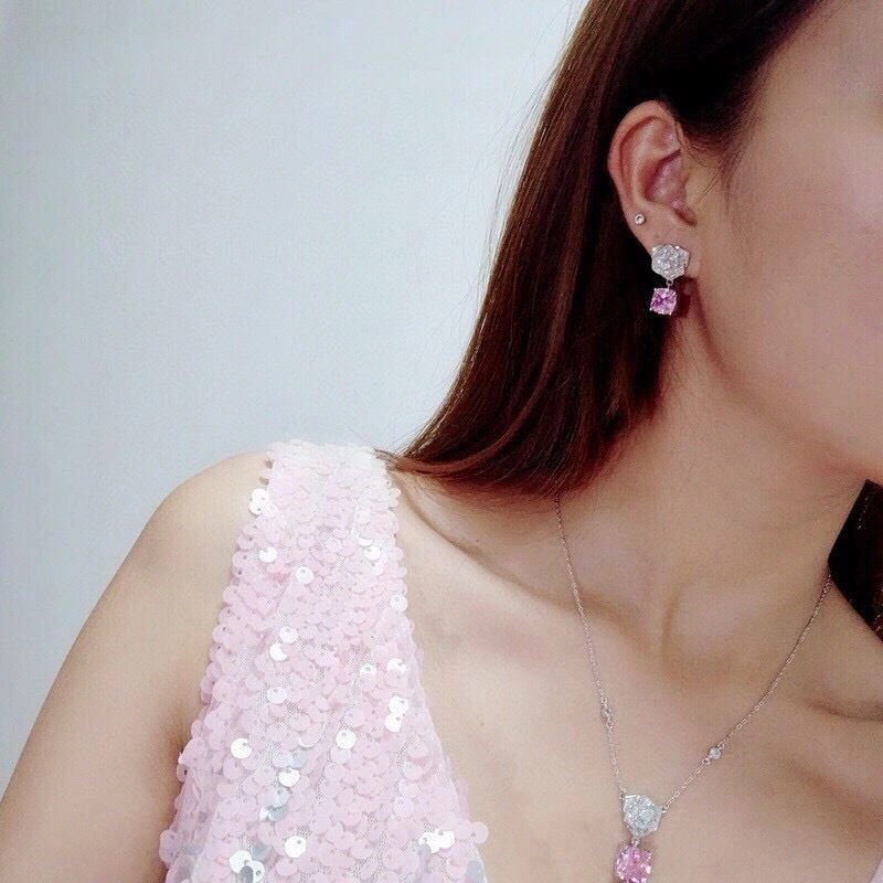 Piaget Earrings Classic 210542