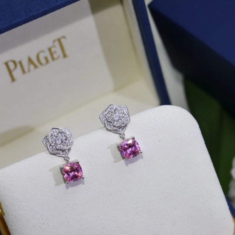 Piaget Earrings Classic 210542