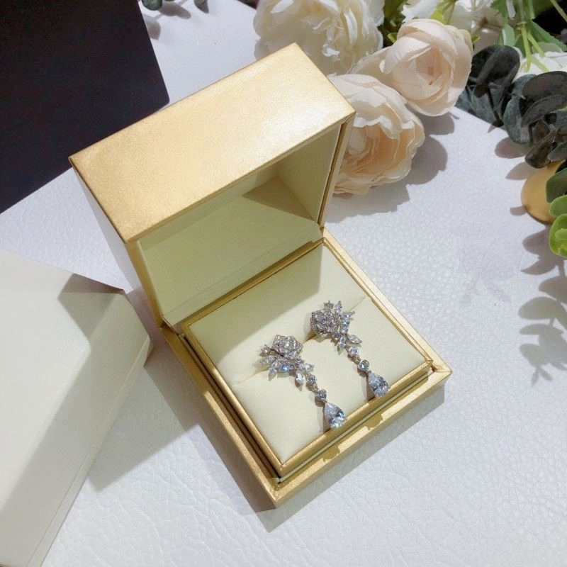 Effortless Piaget Earrings 209713