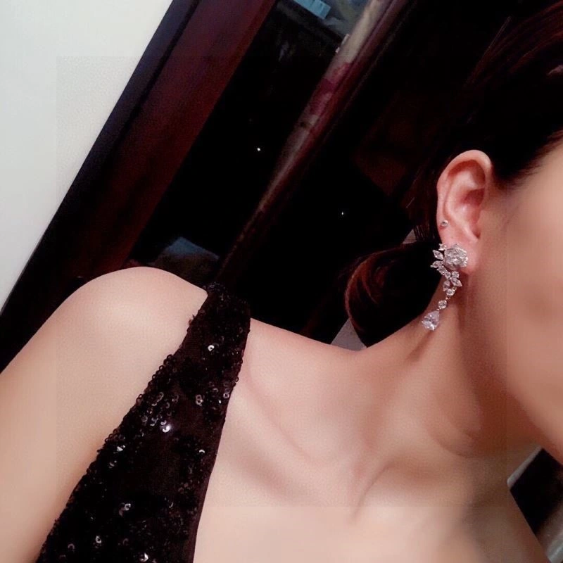 Effortless Piaget Earrings 209713