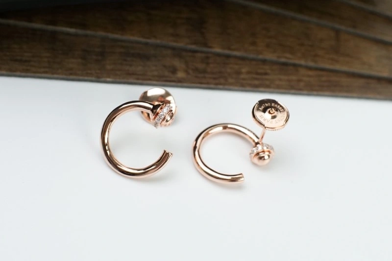 Snug Piaget Earrings 207828