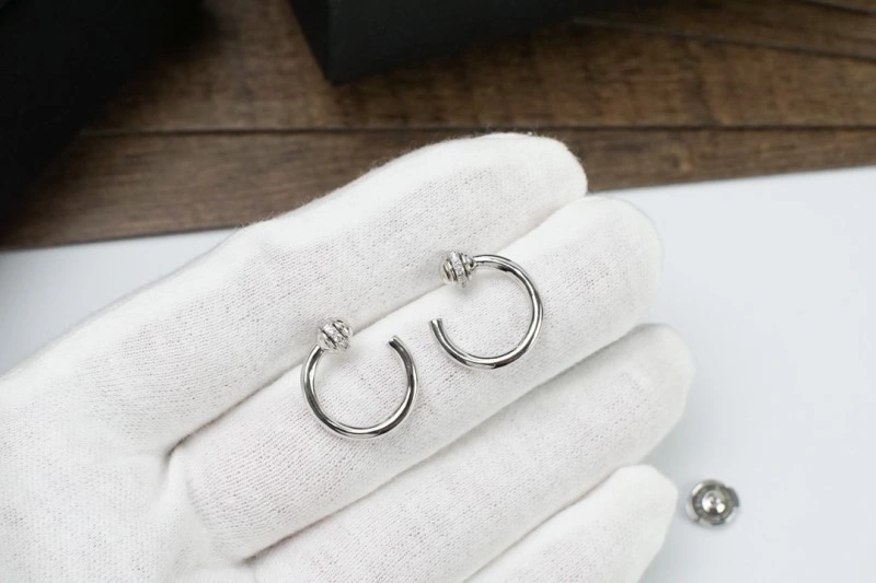 Snug Piaget Earrings 207828