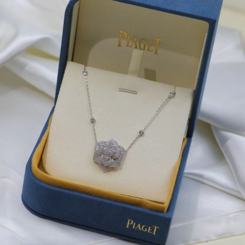 Chic Piaget Necklaces 213834