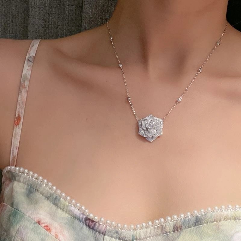 Chic Piaget Necklaces 213834