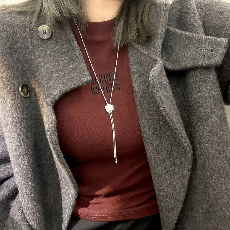 Minimalist Piaget Necklaces 213407