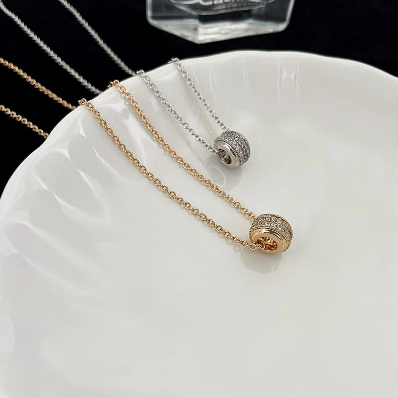 Piaget Necklaces OnTrend 213409