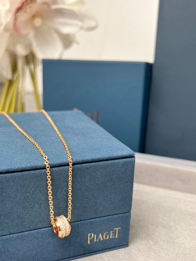Piaget Necklaces Contemporary 211783