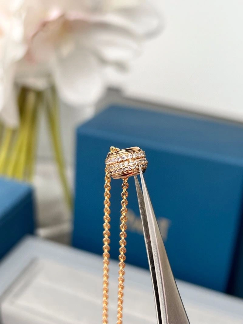 Piaget Necklaces Contemporary 211783