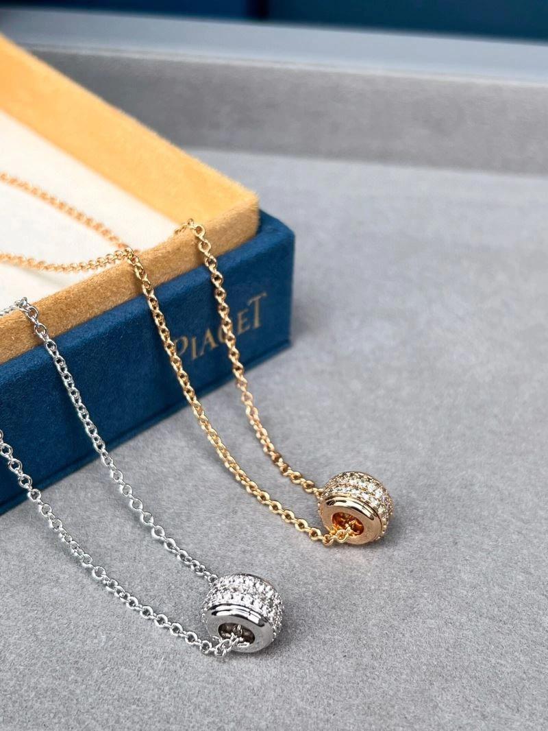 Piaget Necklaces Contemporary 211783