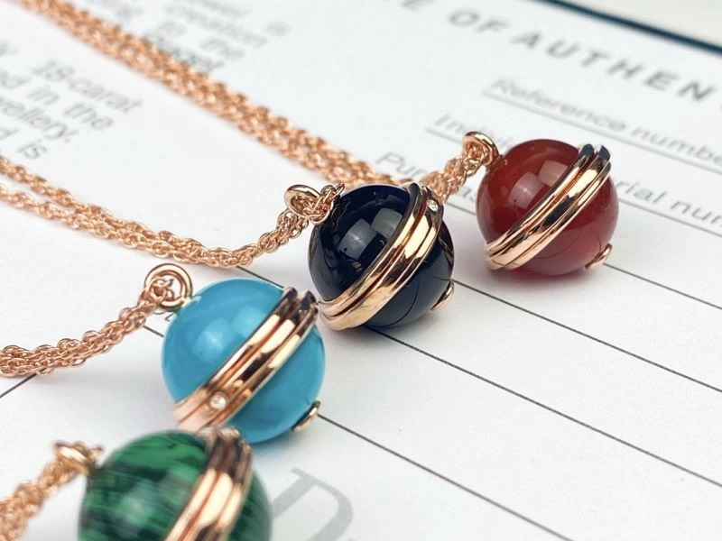 Piaget Necklaces Breathable 211782