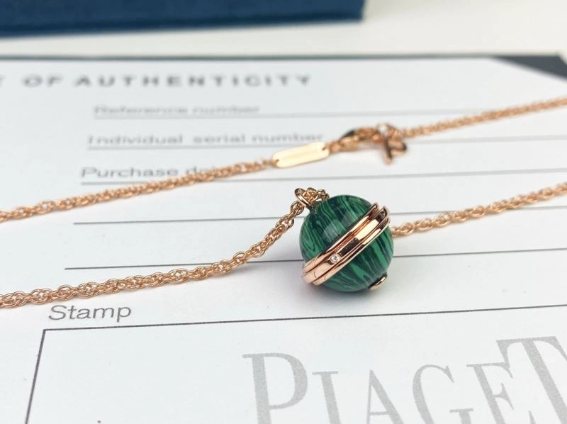 Piaget Necklaces Breathable 211782