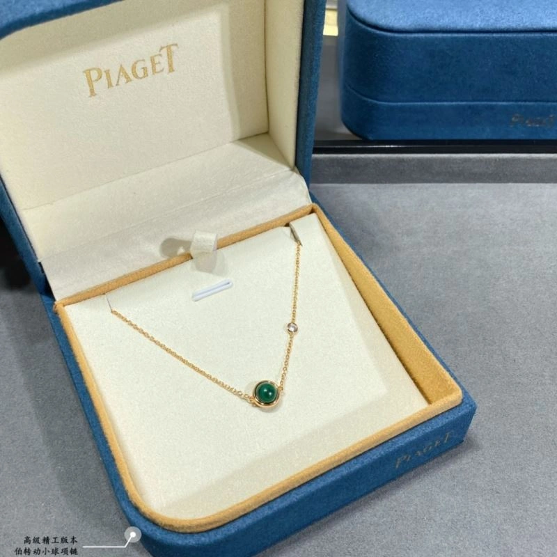 Fashionable Piaget Necklaces 211118