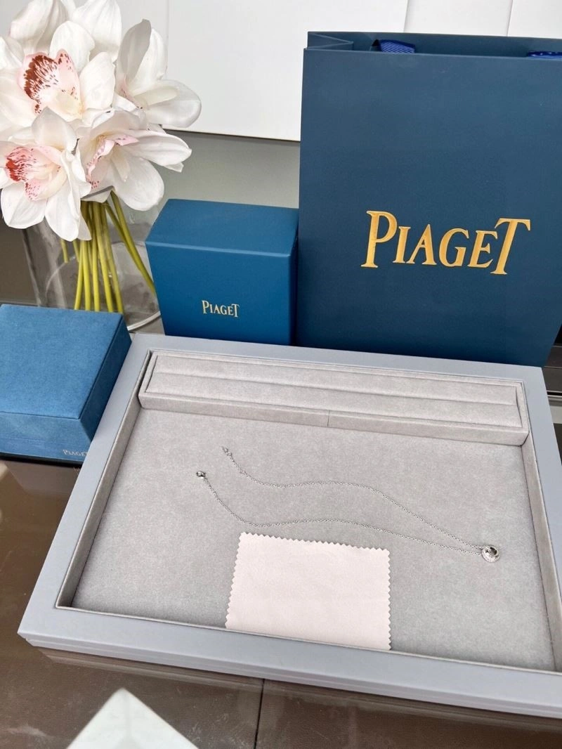 Piaget Necklaces Breathable 210494