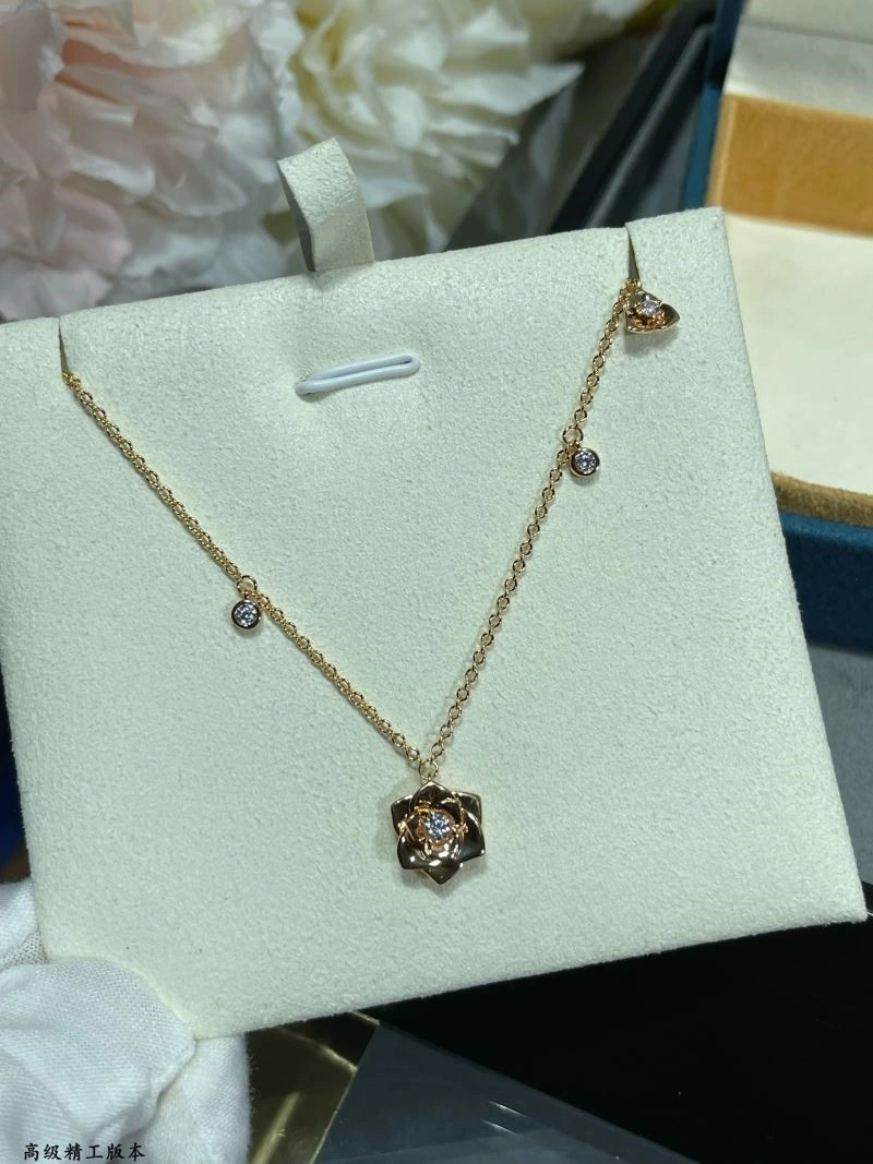 Upgraded Piaget Necklaces 210469