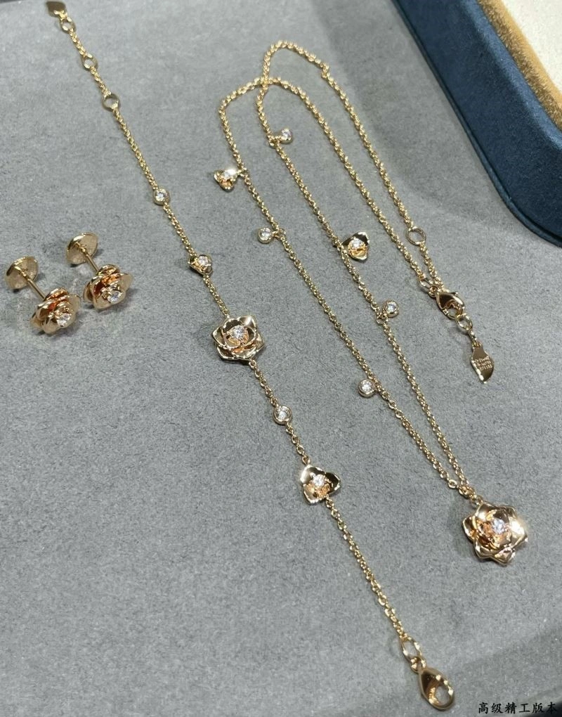 Upgraded Piaget Necklaces 210469