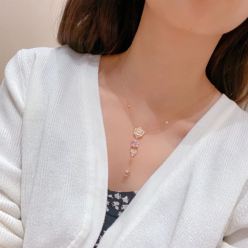 Piaget Necklaces Modern 210490